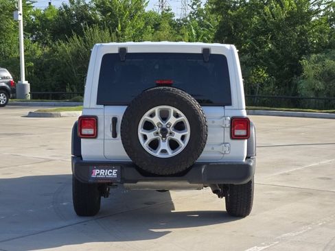Used 2021 Jeep Wrangler Sport AWD/4WD image 7