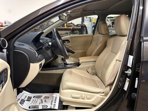 Used 2017 Acura RDX Sport Utility 4D image 17