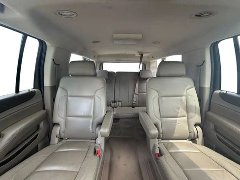Used 2015 GMC Yukon XL SLT w/ Open Road Package AWD/4WD image 27