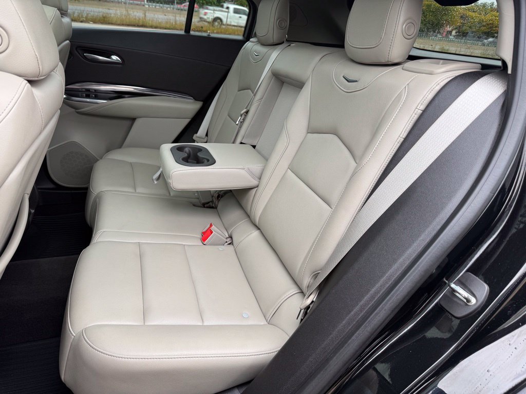 Used 2019 Cadillac XT4 Luxury w/ Cold Weather Package AWD/4WD image 21