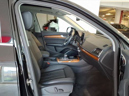 Used 2023 Audi Q5 2.0T Premium w/ Convenience Package image 20