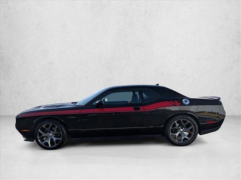 Used 2015 Dodge Challenger R/T Plus image 9