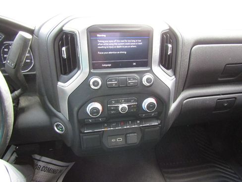 Used 2022 GMC Sierra 1500 SLE image 14
