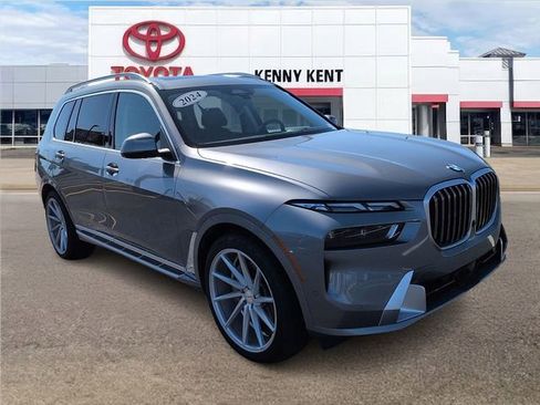 Used 2024 BMW X7 xDrive40i image 1