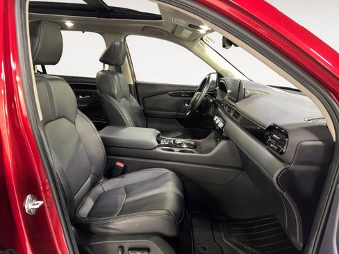 Used 2024 Honda Pilot Touring image 19