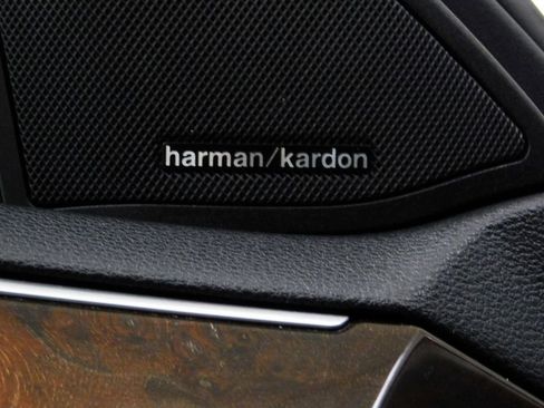 Used 2013 Mercedes-Benz E 350 4MATIC Sedan image 30