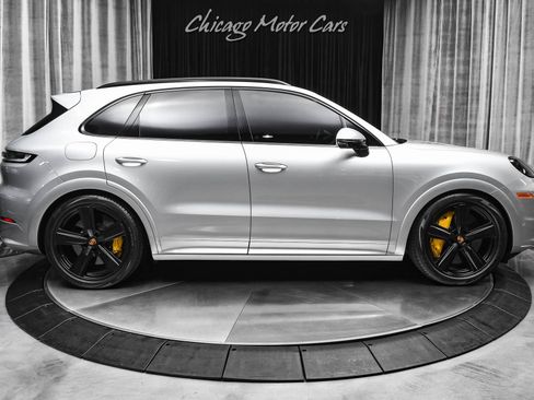 Used 2025 Porsche Cayenne GTS image 48