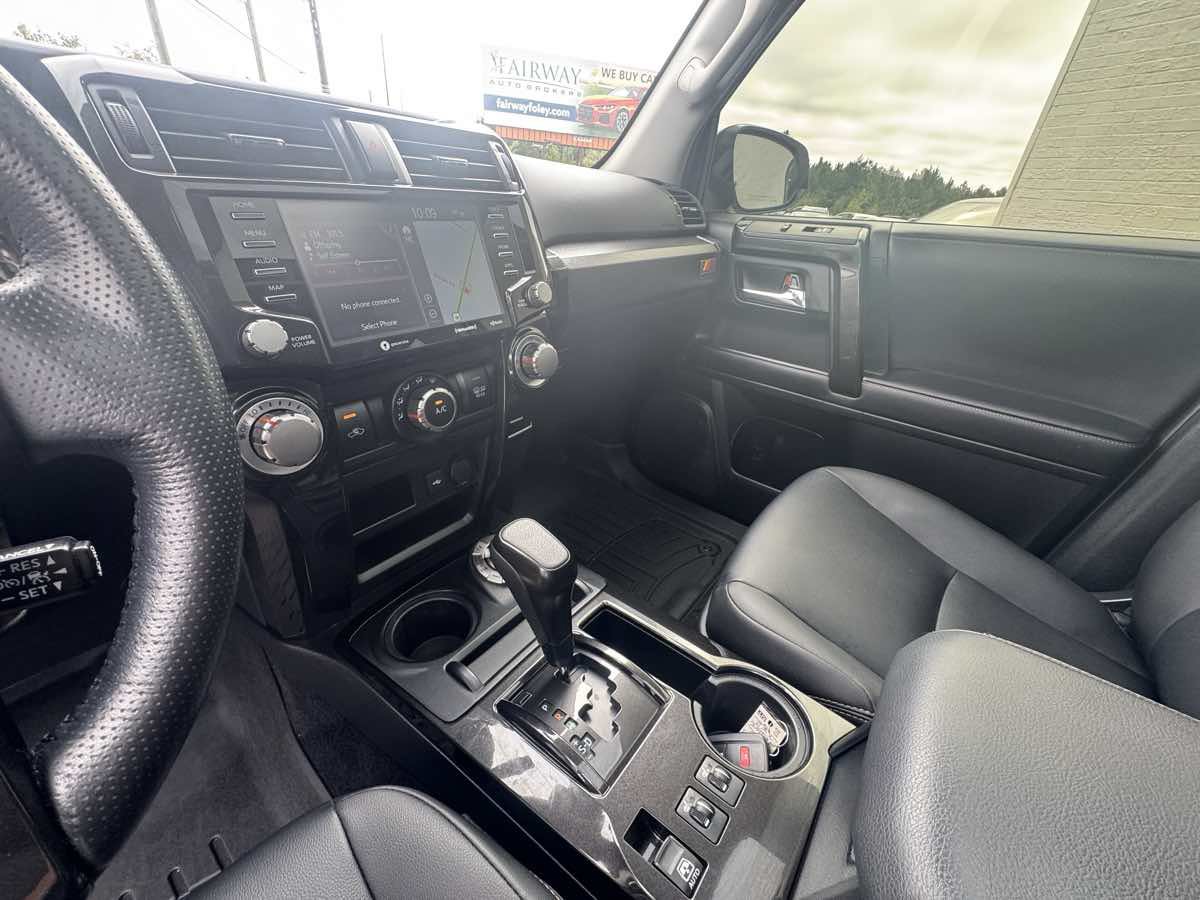 Used 2023 Toyota 4Runner 40th Anniversary SE AWD/4WD image 17