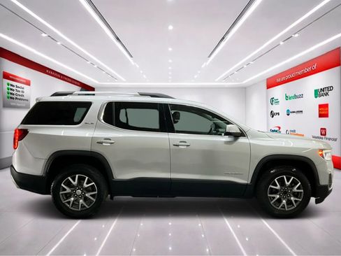 Used 2020 GMC Acadia SLE w/ Driver Convenience Package FWD image 9