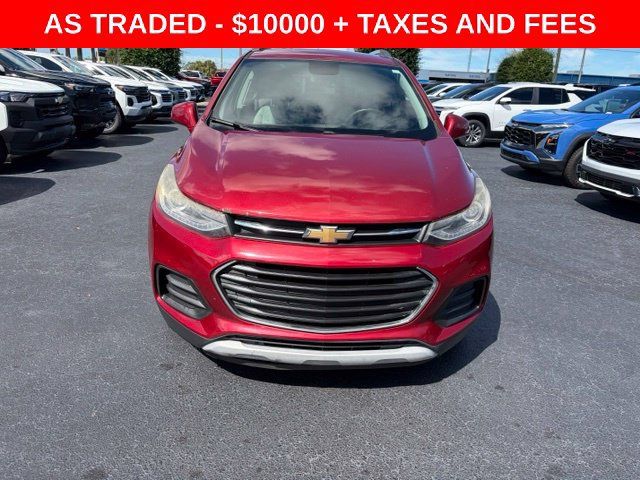 Used 2018 Chevrolet Trax LT w/ Driver Confidence Package FWD image 2