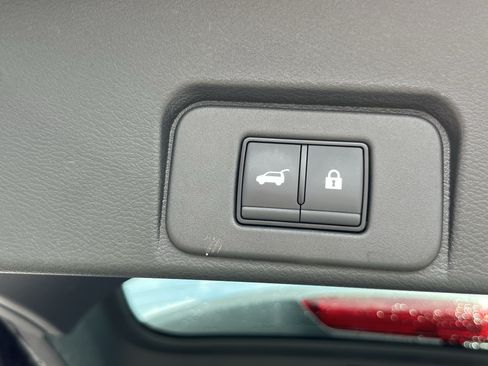 Used 2023 Nissan Rogue SV w/ SV Premium B Package AWD/4WD image 8