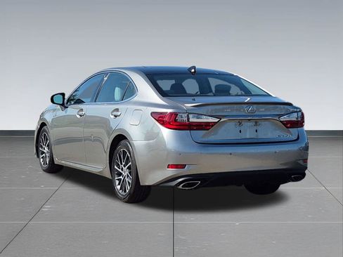 Used 2017 Lexus ES 350 FWD image 4