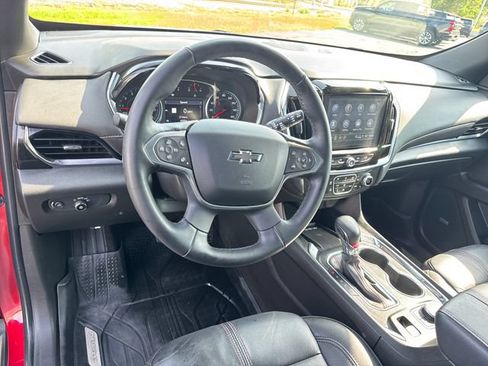 Used 2023 Chevrolet Traverse RS w/ LPO, Floor Liner Package AWD/4WD image 14