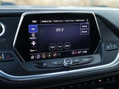 Used 2022 Chevrolet Blazer Premier w/ Enhanced Convenience Package image 12