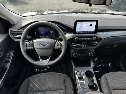 Certified 2023 Ford Escape Active AWD/4WD image 13