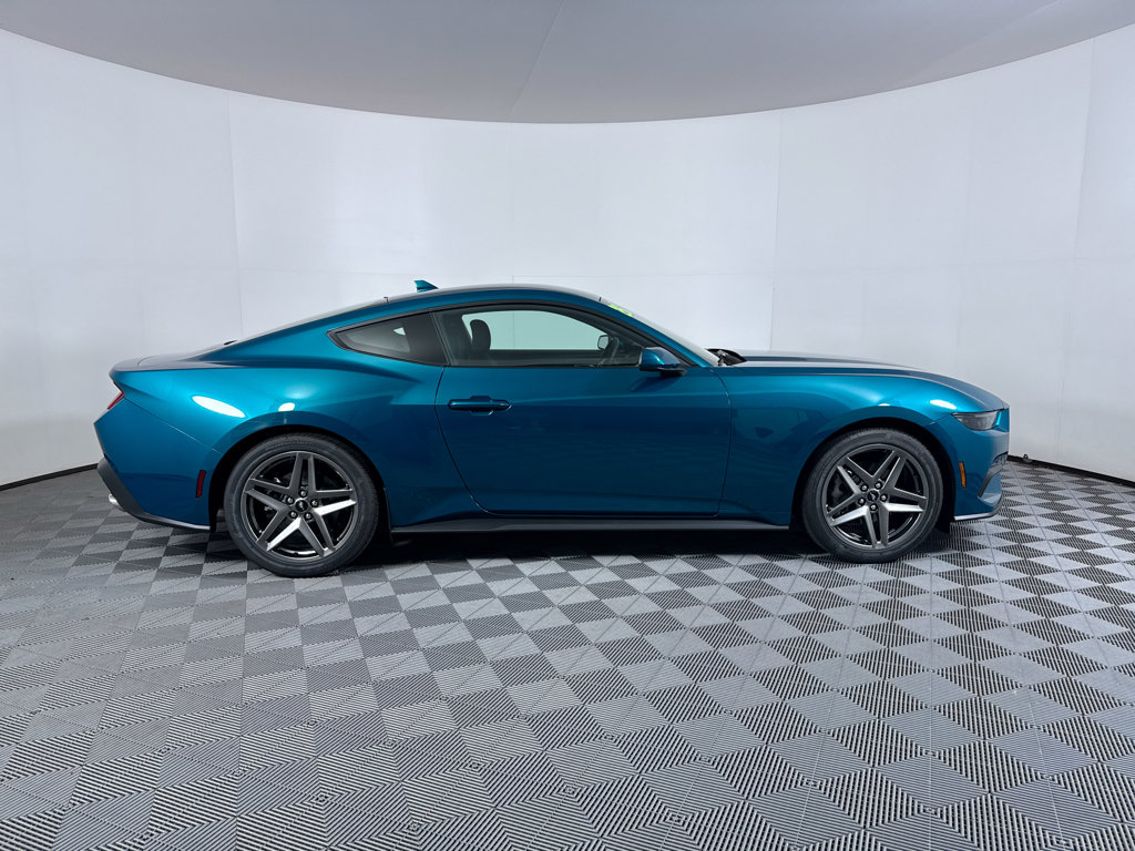 Used 2026 Ford Mustang Coupe RWD image 12