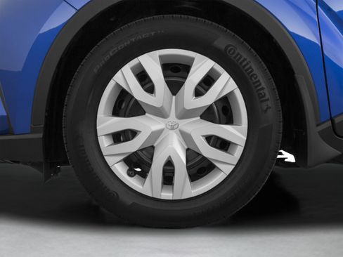 Used 2020 Toyota C-HR LE FWD image 48