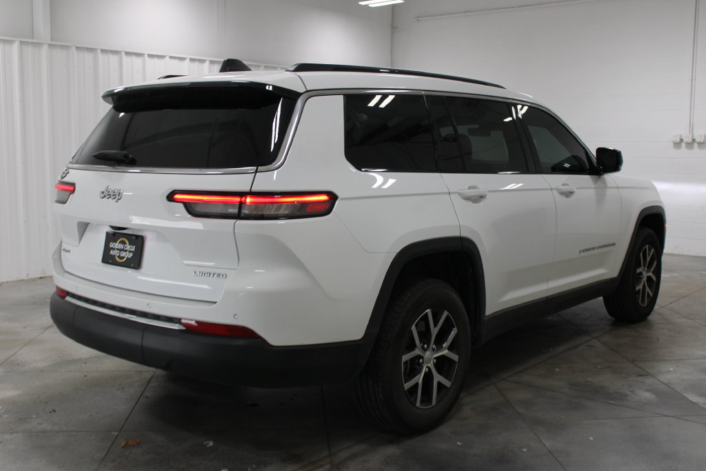 Used 2025 Jeep Grand Cherokee L Limited AWD/4WD image 9