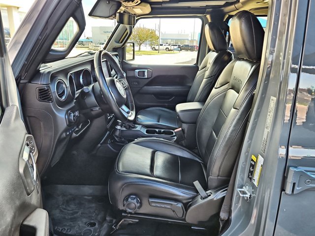 Used 2021 Jeep Wrangler Unlimited Sahara w/ Cold Weather Group AWD/4WD image 16