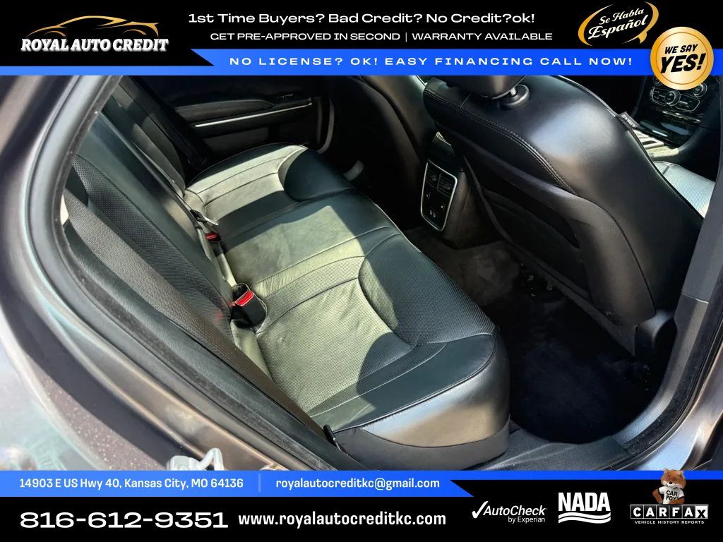 Used 2017 Chrysler 300 C w/ Safetytec Plus Group AWD/4WD image 8