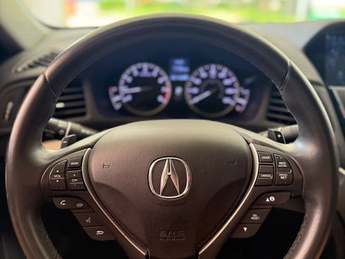 Used 2018 Acura ILX FWD image 10