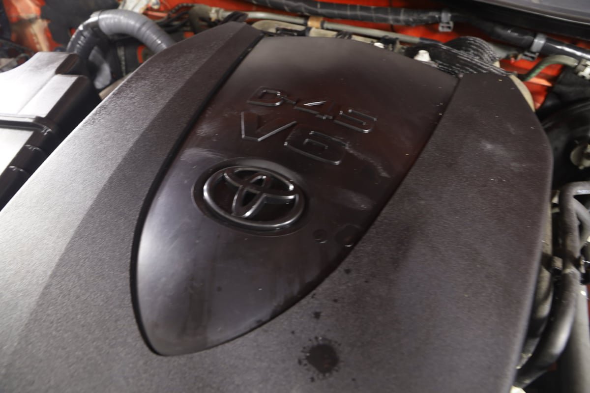 Used 2016 Toyota Tacoma TRD Sport w/ Towing Package AWD/4WD image 17