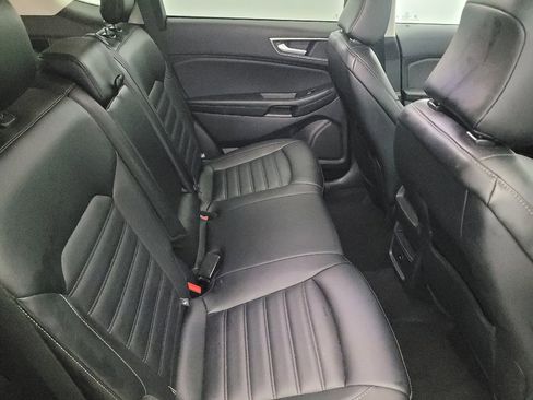 Used 2024 Ford Edge SEL image 19