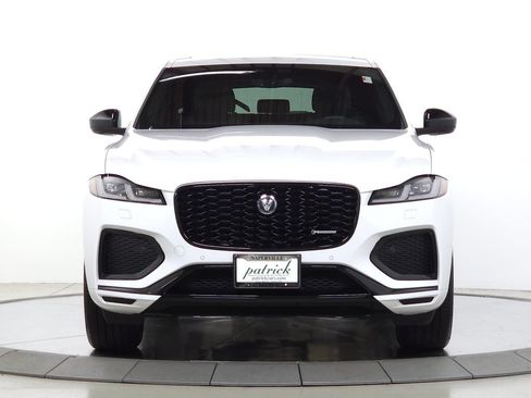 Used 2025 Jaguar F-PACE R-Dynamic S AWD/4WD image 11