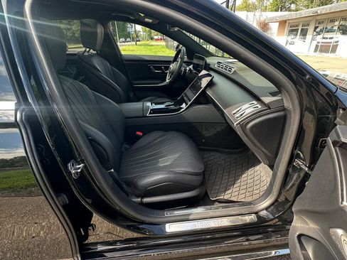 Used 2022 Mercedes-Benz S 580 4MATIC Sedan image 37