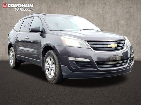 Used 2013 Chevrolet Traverse LS image 1