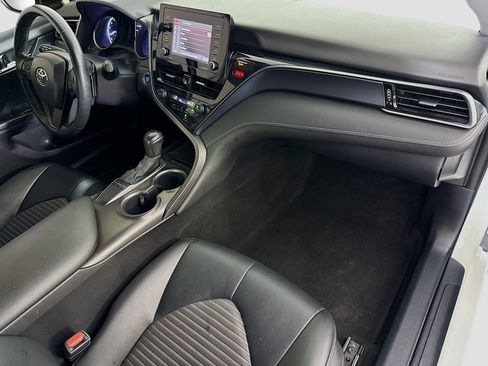 Used 2022 Toyota Camry SE w/ Convenience Package FWD image 30