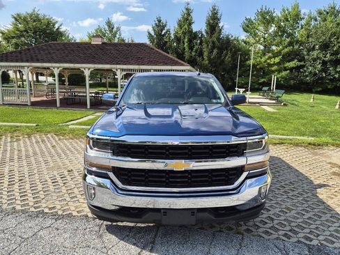 Used 2019 Chevrolet Silverado 1500 LT w/ All Star Edition AWD/4WD image 2