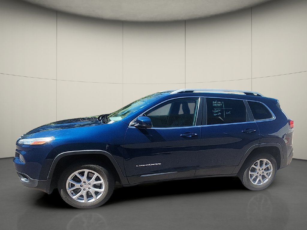 Used 2018 Jeep Cherokee Latitude Plus FWD image 4