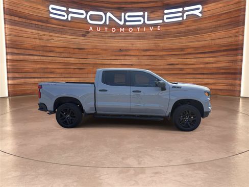 Used 2024 Chevrolet Silverado 1500 Custom Trail Boss w/ Turbomax Blackout Package AWD/4WD image 9