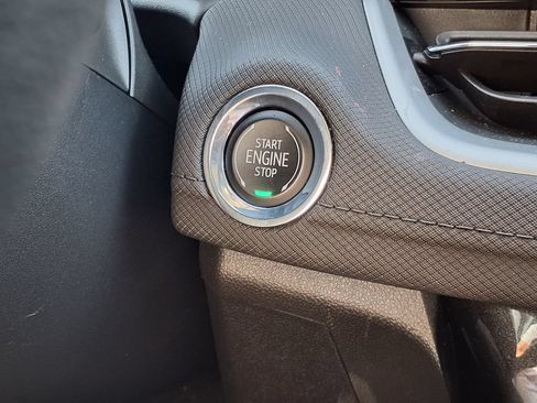 Used 2025 Chevrolet TrailBlazer LT FWD image 33
