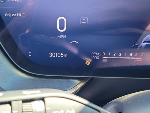 Used 2024 Buick Envision Avenir image 25