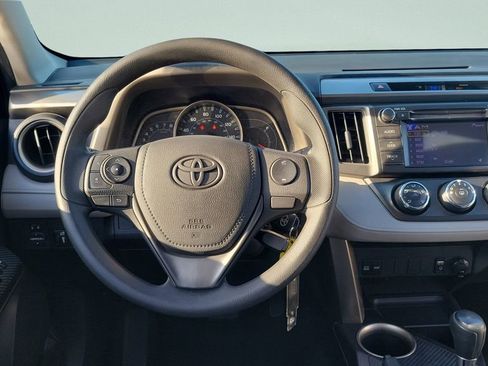 Used 2013 Toyota RAV4 LE FWD image 12