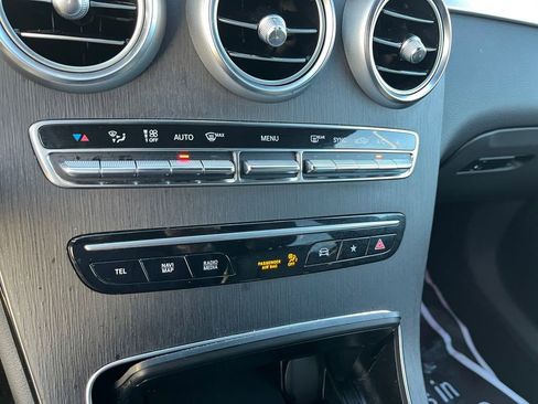 Certified 2022 Mercedes-Benz GLC 300 4MATIC w/ AMG Line image 25
