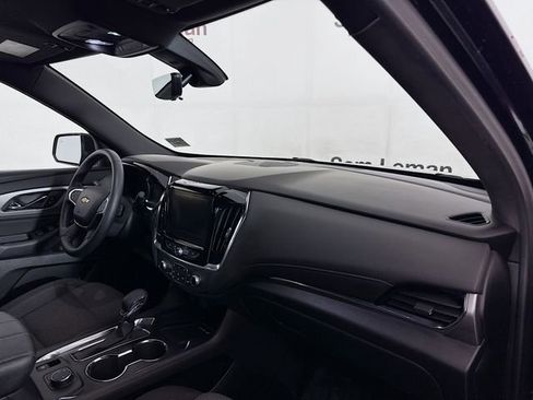 Used 2023 Chevrolet Traverse LT image 31