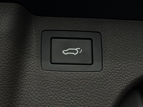 Used 2018 Hyundai Santa Fe Sport w/ 2.4L Tech Package 04 image 29