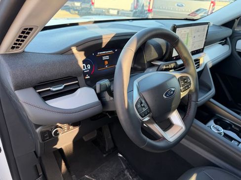 New 2026 Ford Explorer Active w/ Active Comfort Package RWD image 26