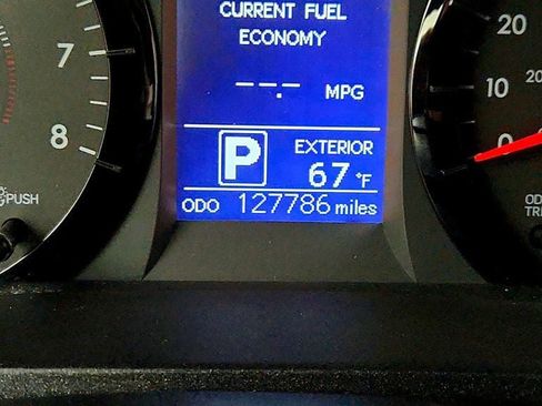 Used 2017 Toyota Sienna LE image 15