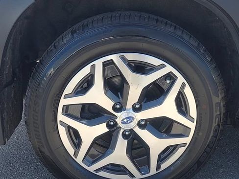 Certified 2024 Subaru Forester Premium AWD/4WD image 9