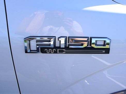 Used 2019 Ford F150 King Ranch w/ Equipment Group 601A Luxury AWD/4WD image 3