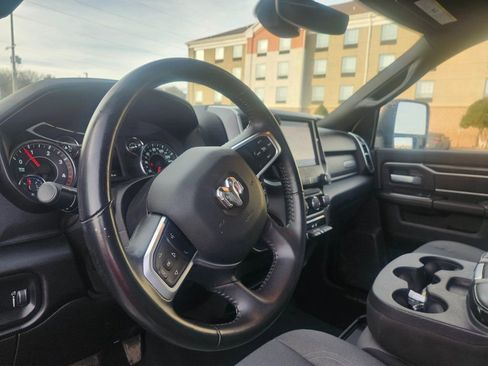 Used 2024 RAM 3500 Big Horn image 10