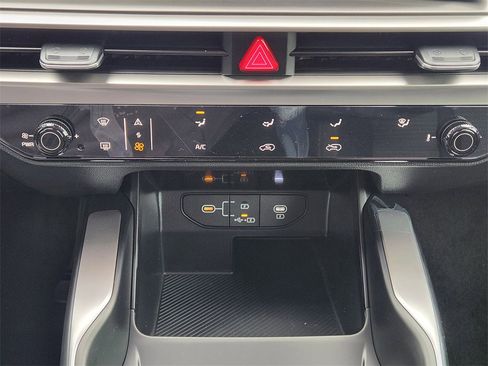 New 2026 Kia Sorento LX image 14