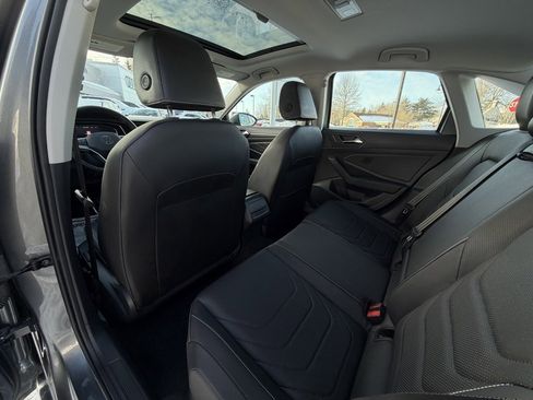 Used 2023 Volkswagen Jetta SEL image 28