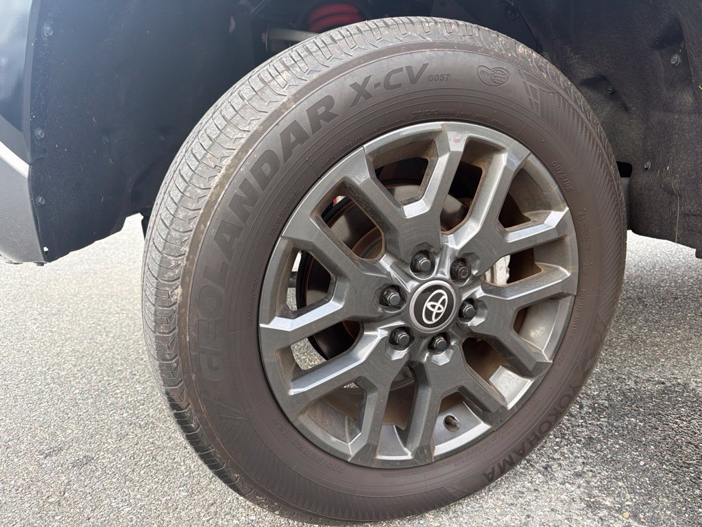 Used 2025 Toyota Tundra Platinum AWD/4WD image 6
