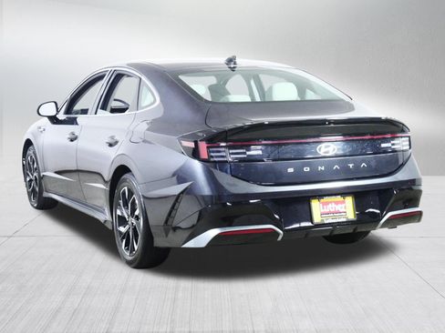 Used 2025 Hyundai Sonata SEL FWD image 5