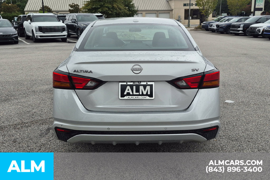 Used 2024 Nissan Altima 2.5 SV FWD image 6